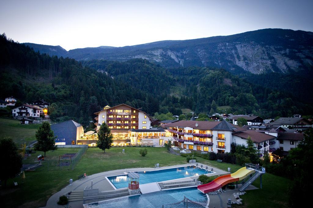 All In Resort Schwarzbrunn Stans Exteriör bild